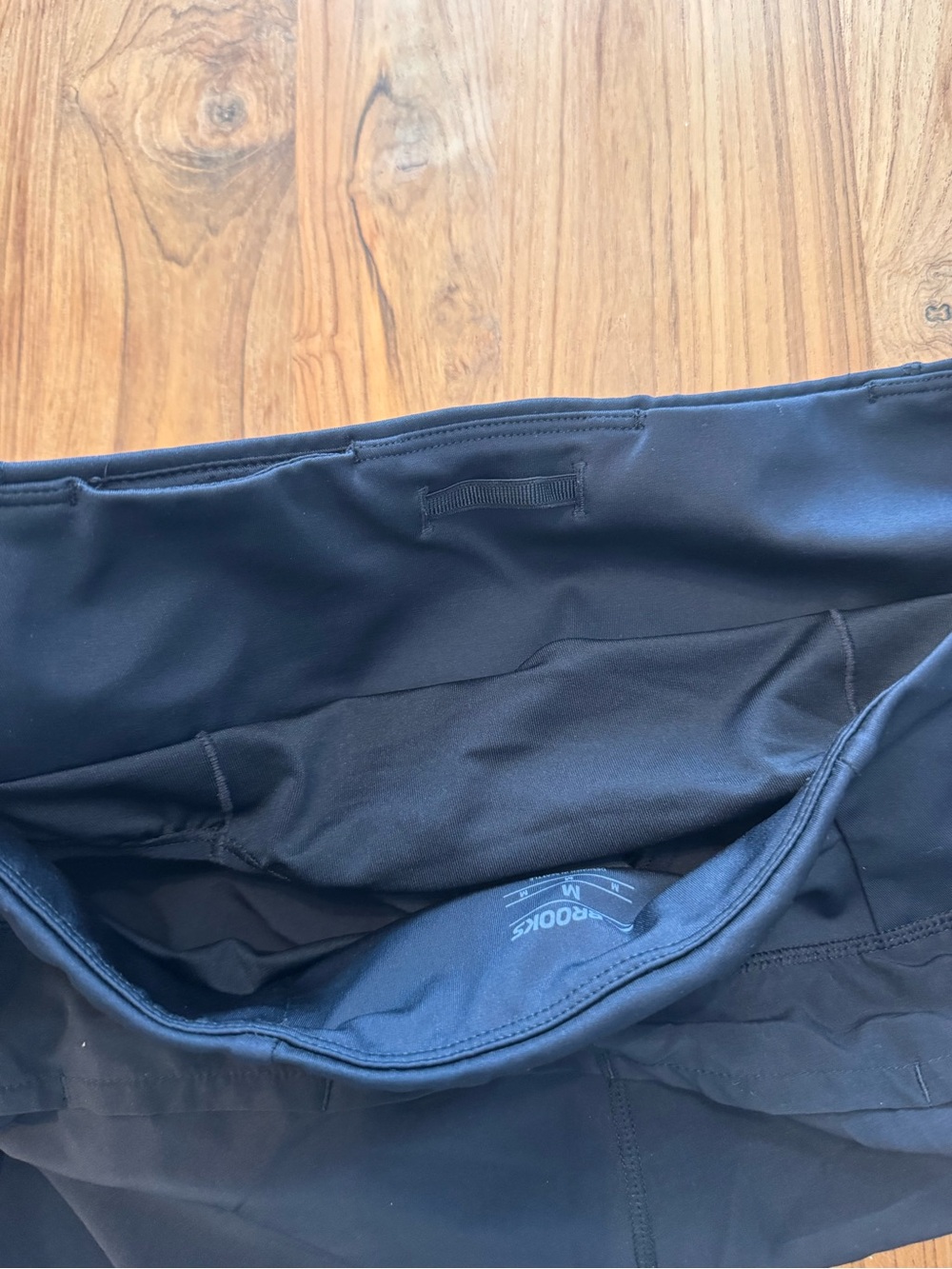 Brooks Black Running Shorts Women’s Medium - Picture 3 of 9
